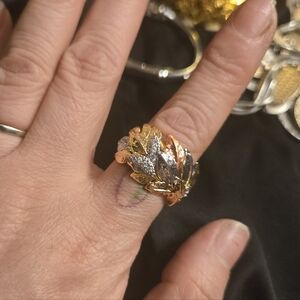 Vintage Tri-Color Leaf Ring • Size 6.5 • Gold/Silver/Rose Tones